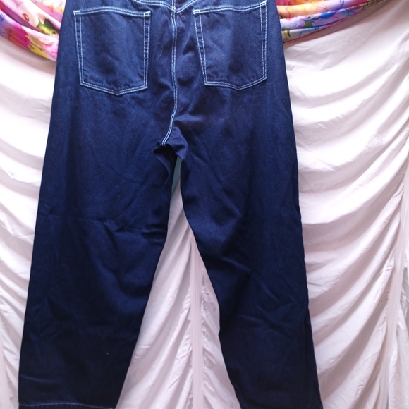 ASOS Men's Relaxed Fit Navy Jeans - Picture 4 of 7